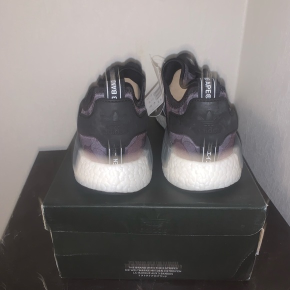 A BATHING APE X ADIDAS NMD R1 BLACK CAMO SIZE 12M - Picture 6 of 7